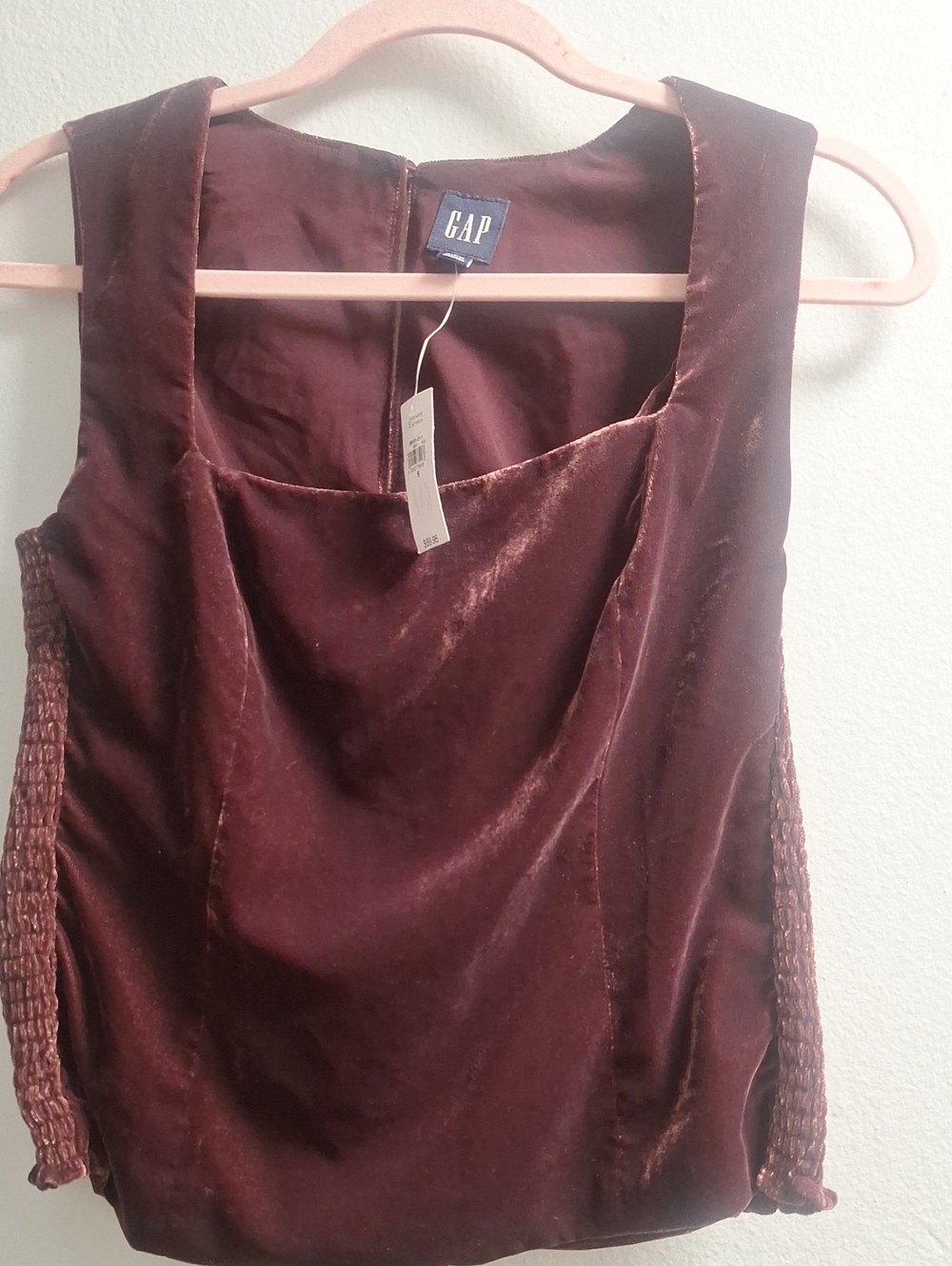 GAP Women's Velvet Tank Top in Burgundy